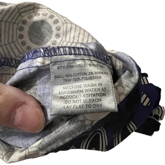 An MIKK Couture Floral Skirt in size large - Picture 5 of 7